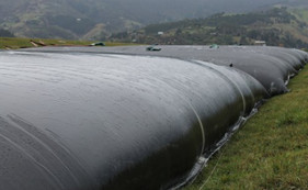 Geotechnical pipe bag or a large pipe bag and inclusion made of high-strength geotextile, the diameter of which can be changed as required, and the length has exceeded tens of meters. Geotechnical pipe bags were originally used in dike engineering. At pre