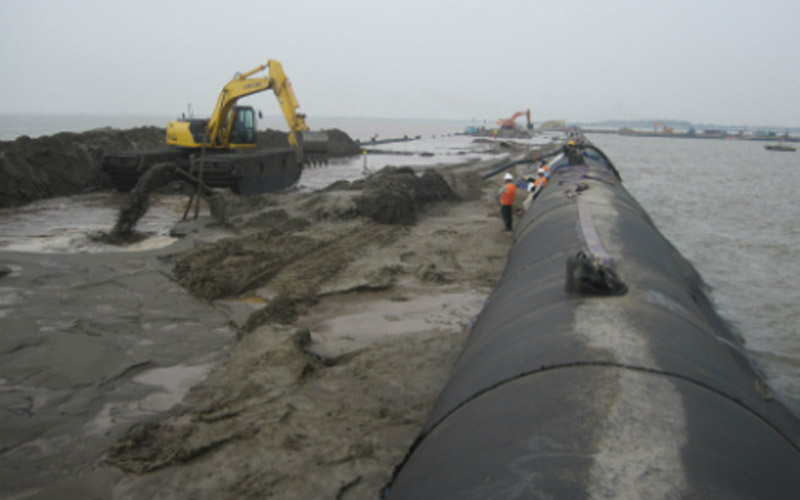 120kn C12.6 L25 Anti UV PP Dewatering Geotextile Tubes For Bank Erosion Protection